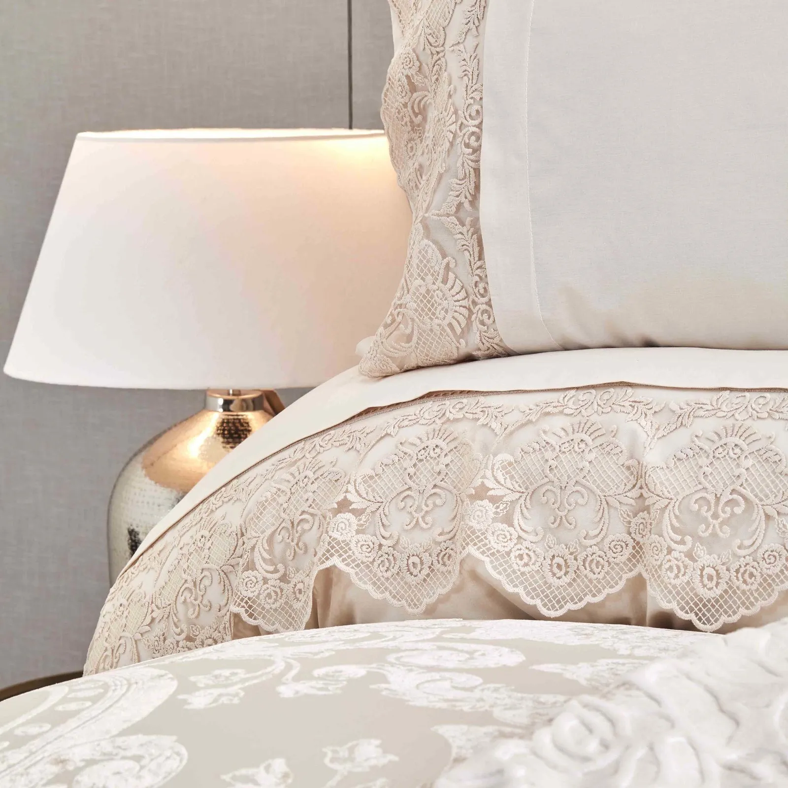 Cadeau de mariage – Karaca Home Valeria Best, 8 pièces, doré - Image 4